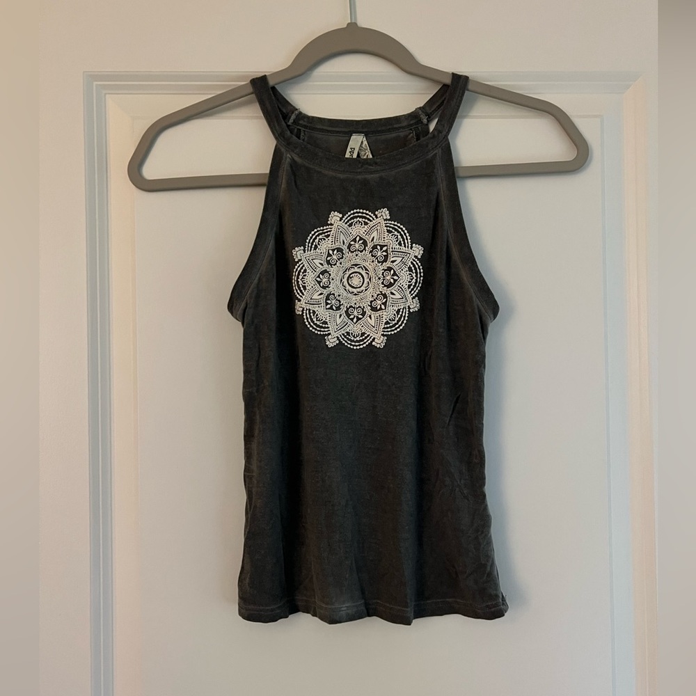 Gray tank top